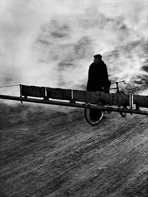 René Groebli, Barrière (#557), Magie der Schiene, vintage, 1949