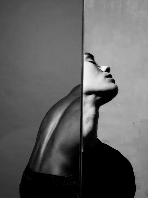 Nanda Hagenaars, Mirror Exchange, 2025