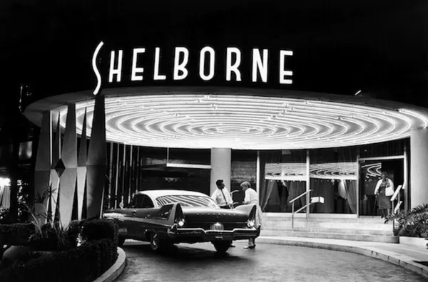 Elliott Erwitt, Miami (Shelbourne), 1962