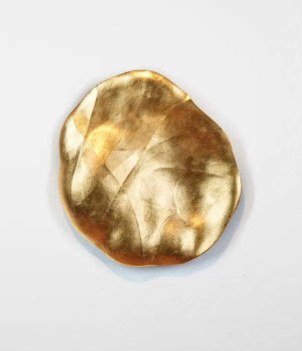 Evan Penny, GUILDED BODY FORM-1, 2024