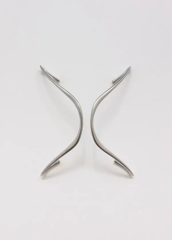 Andrew Harding, Intravenous Dove Armour, 2023