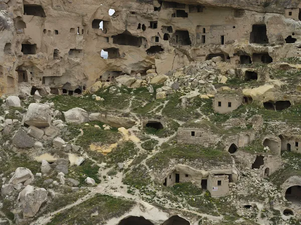 Edward Burtynsky, Cavusin Village #1, Avanos District, Nevsehir Province, Cappadocia, Türkiye, 1/6, 2022