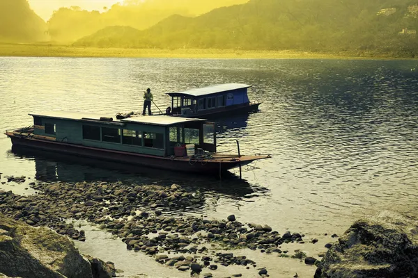 Bonnie Baxter, Repulse Bay II, 2016