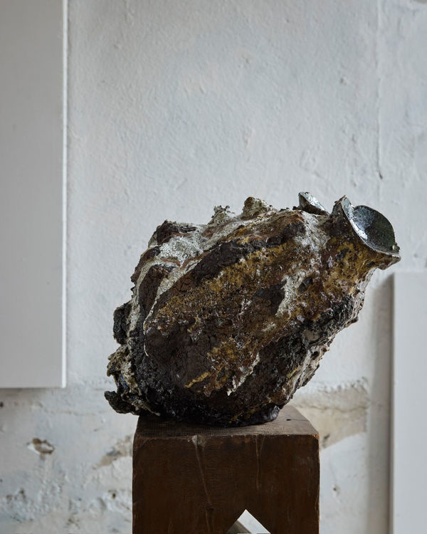 Nicole & Luiza Toldi, Céramique/ Ceramic "Erosao #7", 2024