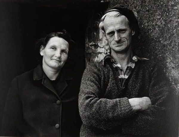 Chris Killip, Mr and Mrs Corlett, Ballakilleyclieu (Isle of Man Portfolio), 1973