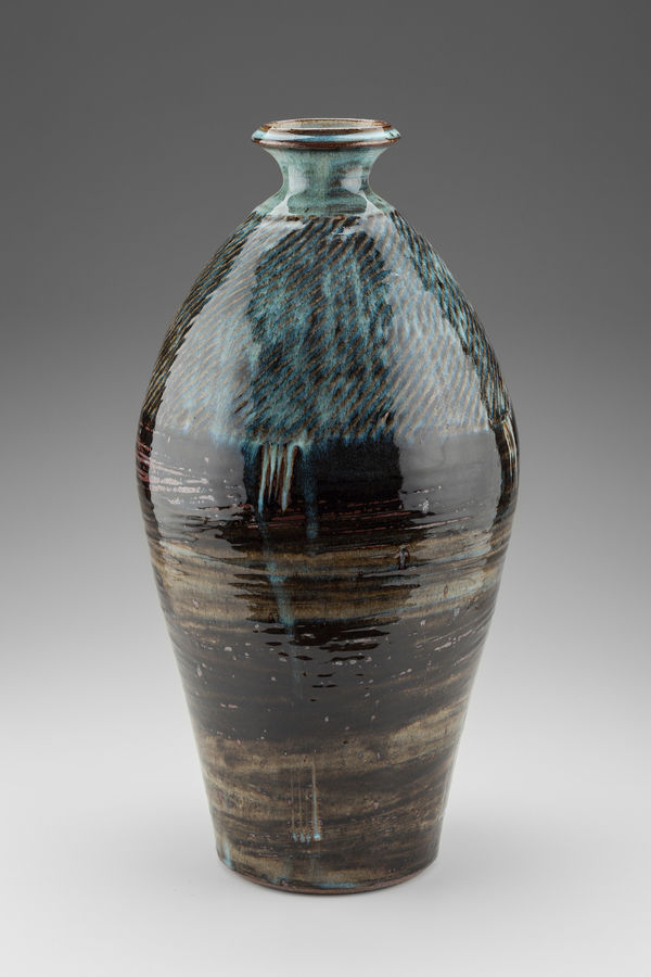 WILLIAM PLUMPTRE, Thrown vase