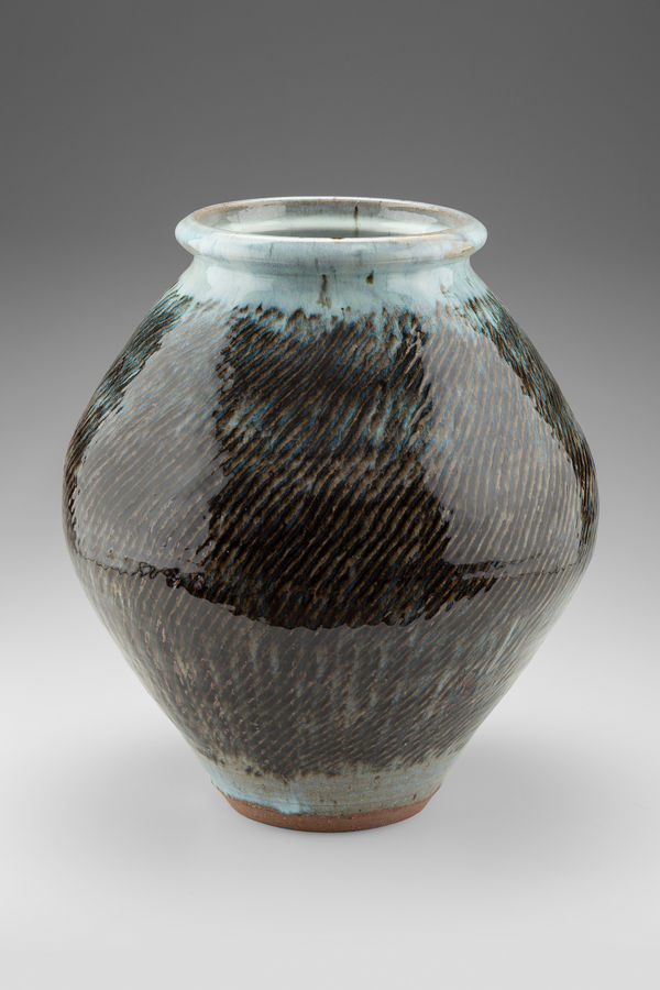 WILLIAM PLUMPTRE, Thrown vase