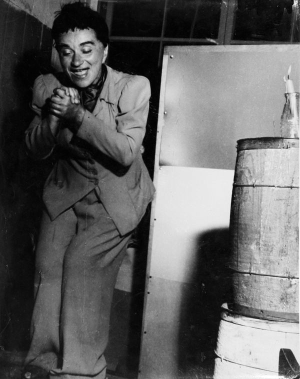 Celebrities, Valeska Gert