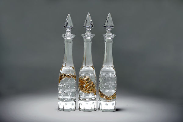 Joanna Manousis, The Golden Thread (Diamond Point I), 2019