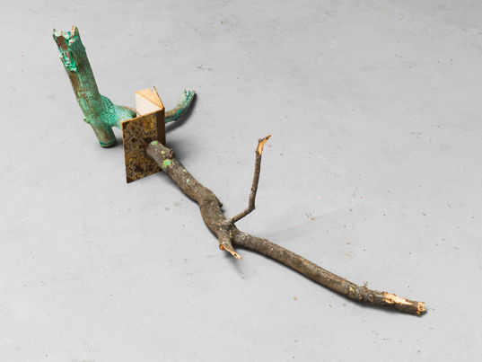 Alicja Kwade, Chemische Erinnerungen, 2014