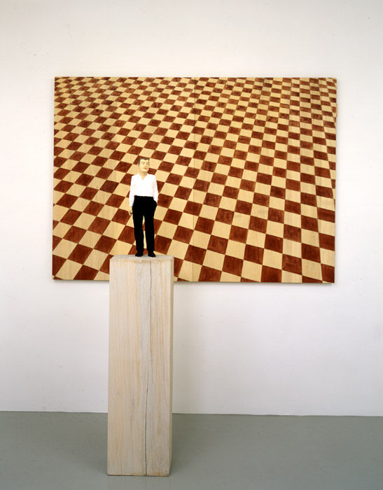 Stephan Balkenhol, Mann mit schwarzer Hose mit Rautenrelief, 2004