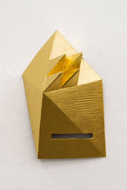 Michael Sailstorfer, M. 10 (Mask), 2015