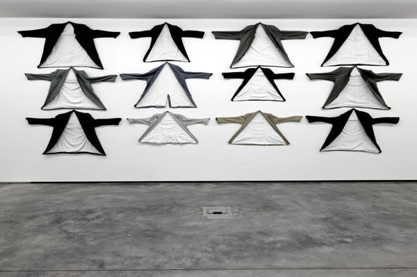 Cengiz Çekil, Tabaklanmış Ceketler / Tanned Jackets, 1994