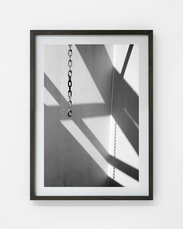 Bryson Rand 布莱森·兰德, Chain/Shadows 锁链/阴影, 2023 (printed 2024)