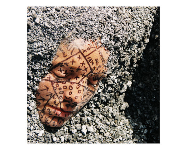 Carlos Betancourt, Tocando a Teguise, II, 2002