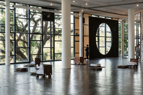 Claudia Fontes, O pássaro lento [The Slow Bird], group exhibition Fontes curated for Affective Affinities, the 33a São Paulo Biennial in 2018, 2019