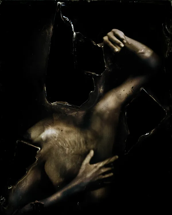 Darren Tanny Tan, Hollow, 2018