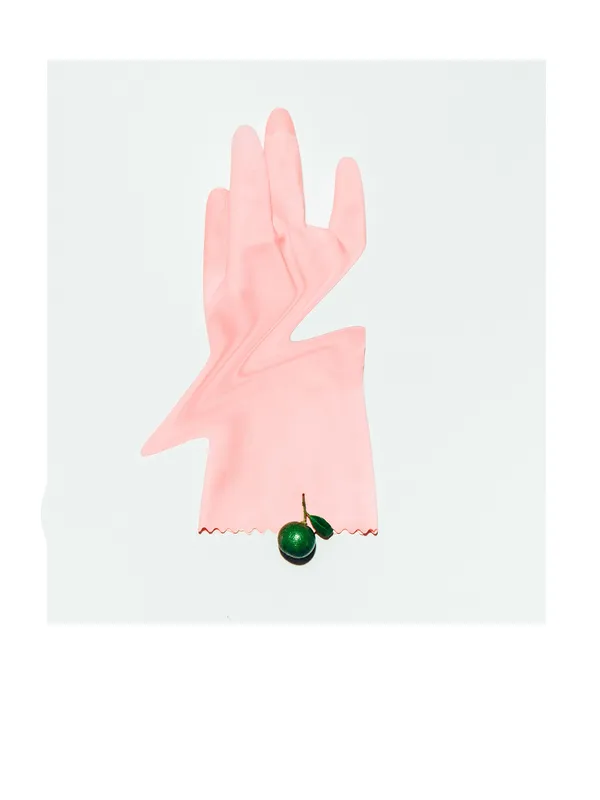 Everywhere We Shoot, Gloves, 2016