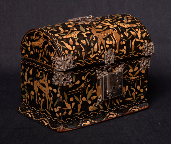 ANONYMOUS, Barniz de Pasto Chest