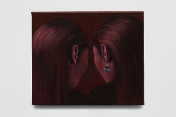 Mia Middleton Outline, 2024 oil on linen 25 x 30 cm 9 7/8 x 11 3/4 in