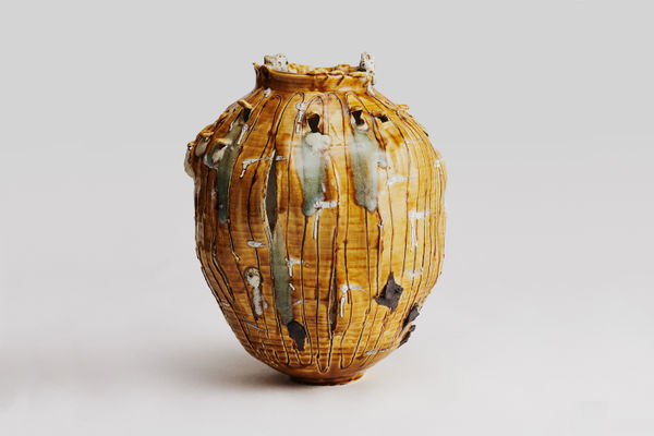 Jane Yang D'Haene Untitled, 2024 stoneware, porcelain, glaze 45.7 x 34.3 x 34.3 cm 18 x 13 1/2 x 13 1/2 in