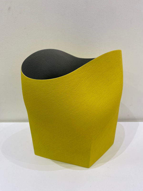 Ashraf Hanna, Large Undulating Yellow and Black Bowl