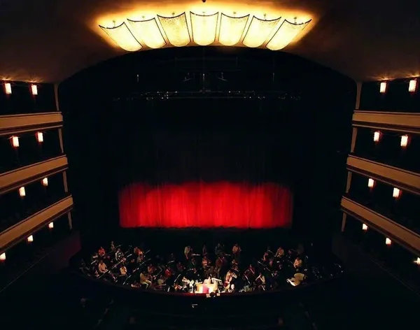 Tali Amitai-Tabib, Untitled; Concert Hall, ca. 2008