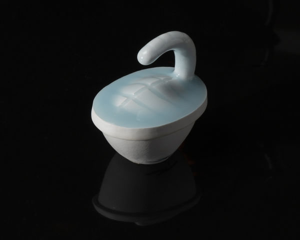 Nagae Shigekazu 長江重和 Shape of metal: Tiger zodiac incense box