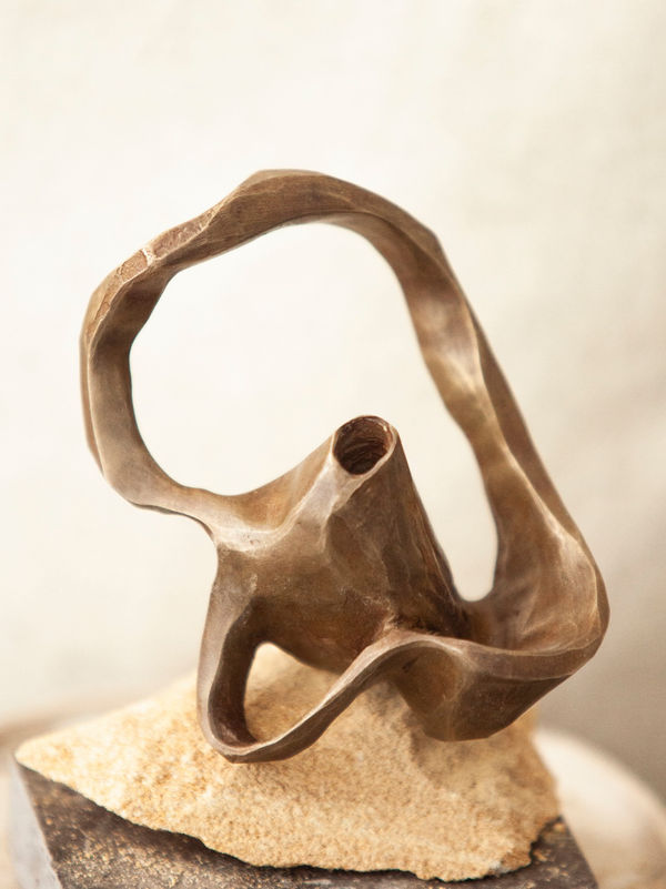 Katie Graham, The Shape Between