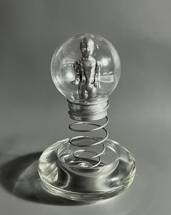 Nerissa Lea, To Thicken the Plot