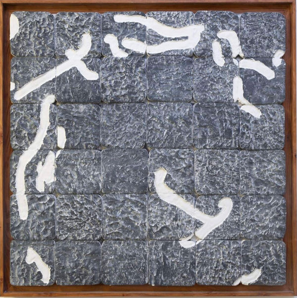 Ward Foulon, Fragile flowers, solid vase, 2024