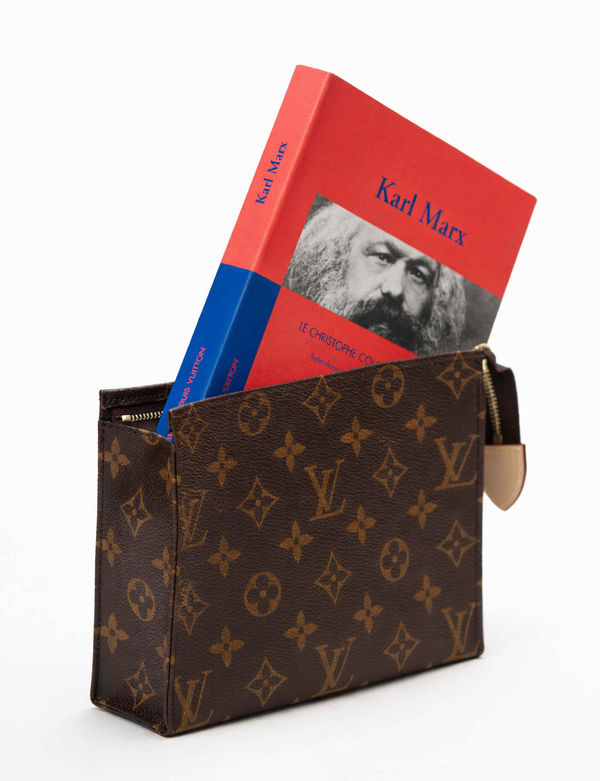 Carlos Garaicoa, Louis Vuitton travels with Karl Marx, and we travel with Louis Vuitton, 2009