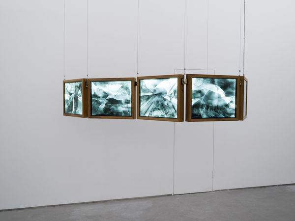 HU Weiyi Sprawl, 2017 Glass, emulsion, led lightboxes, wooden frames 玻璃，感光乳剂，led灯箱，实木镜框 44 x 54 x 7 cm x 6