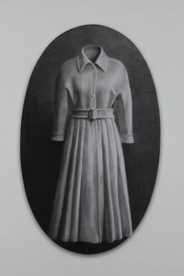 ZHANG Yunyao 张云垚 The Contour 2 轮廓 2, 2013 Charcoal on felt 碳笔毛毡 160 x 98 cm