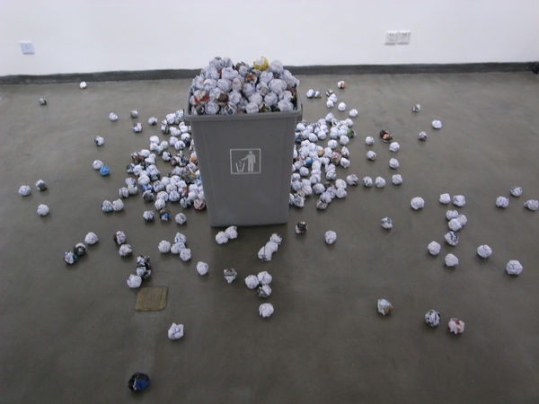 LIU Ren 刘任 Messages that Sink into the Bottom 一堆被沉入底部的信息, 2011 Print on Paper 打印在纸上 Dimensions variable尺寸可变