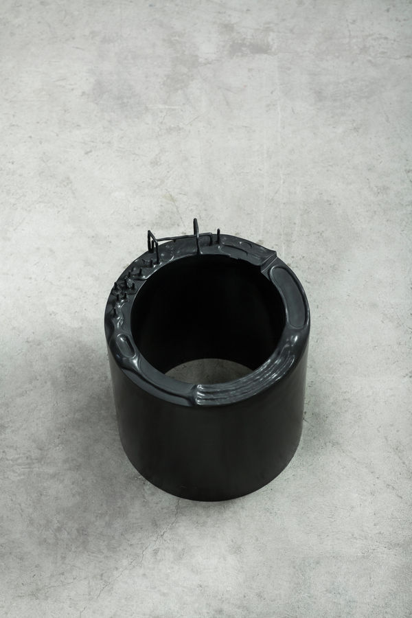 Nabuqi A View Beyond Space No.1 空间外的风景 No.1, 2016 Stainless steel varnish 不锈钢，喷漆 60 x 50 x 50 cm Edition of 4 plus 1 artist's proof