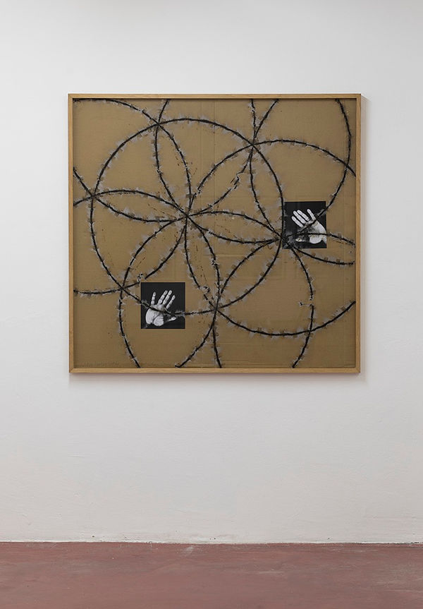 Mircea Cantor, Sic Transit Gloria Mundi, 2014