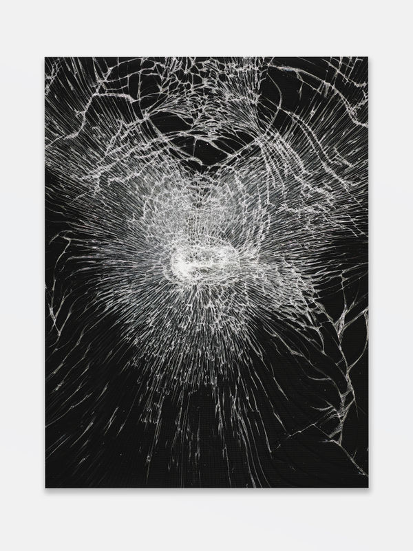 Matan Mittwoch, Untitled [shattered touch-screen], 2015