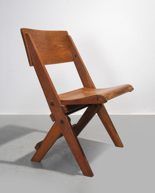 British, Folding Chair