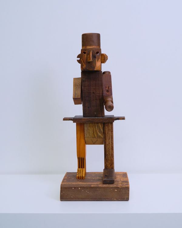 Amata Benedict, La Banda I