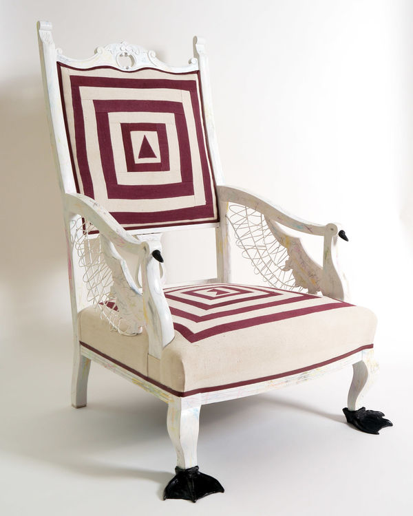 Amata Benedict, Cygnus Chair