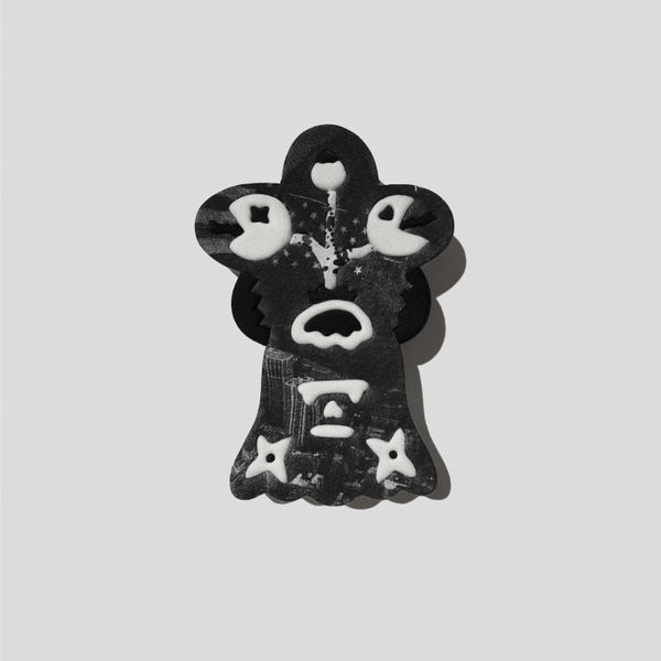 劉正堃 Abei LIU Unseen and Undiscovered - Berry, 2024 雷射切割EVA、二手衣手工缝製 Laser cutting EVA, 2nd hand clothes 18 x 12.2 x 4 cm