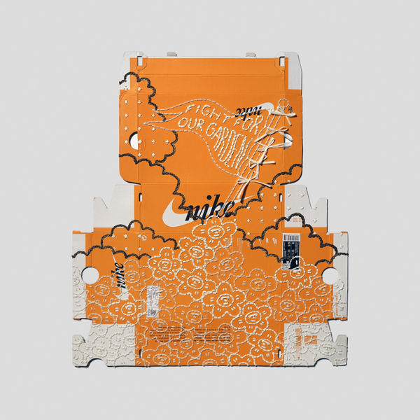 劉正堃 Abei LIU 亂入系列- 在Nike鞋盒上捍衛我們的花園 Fight for our garden on Nike Shoe Box, 2024 棉線／紙 Thread on paper 72.5 x 63.5 cm