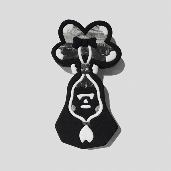 劉正堃 Abei LIU Unseen and Undiscovered - Chelsea, 2025 雷射切割EVA、二手衣手工缝製 Laser cutting EVA, 2nd hand clothes 22.8 x 12.3 x 4 cm