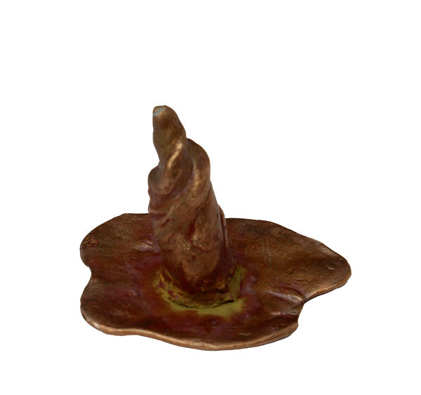 Emily McCulloch Childs Ring stand (Bunurong Country, VIC), 2024 Bronze