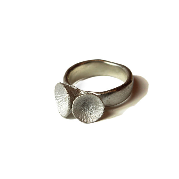Melinda Young, Ranges Series – 2 Blossom Cup Ring (Pukatja, APY Lands), 2015/2024
