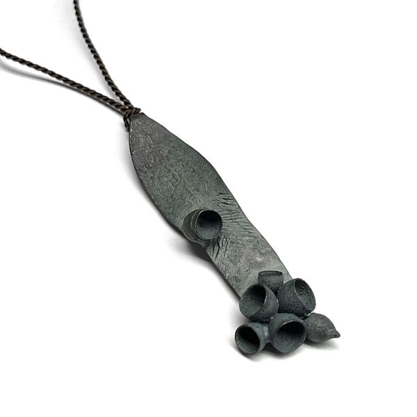 Melinda Young, Ranges Series – Blossom Cap Leaf Pendant (Pukatja, APY Lands), 2015/2024