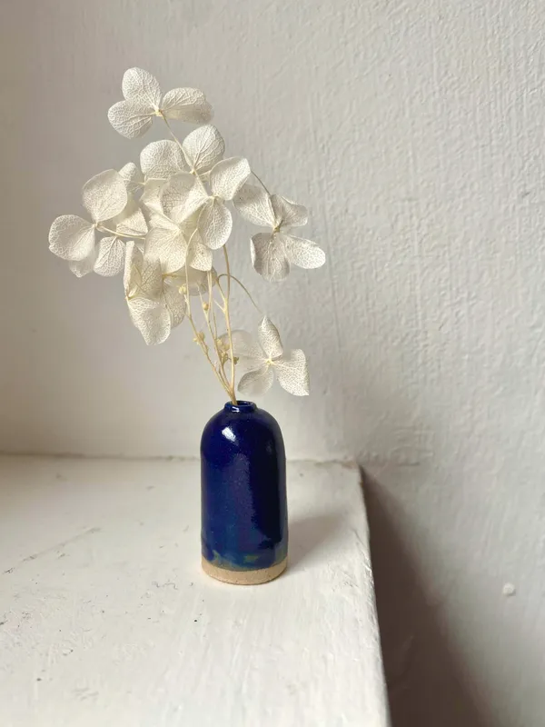 Tilly Slight, Lagoon blue X, 2022