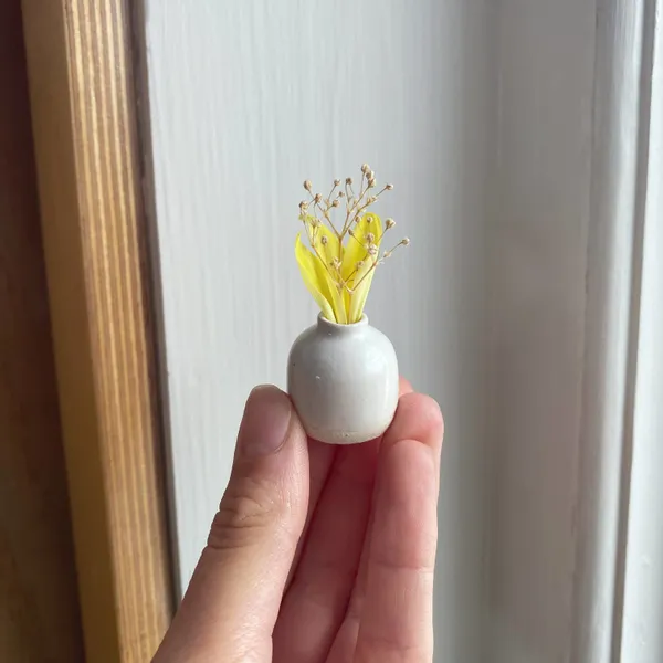 Arctic white IX, 2021 glazed stoneware ceramic signed on the base