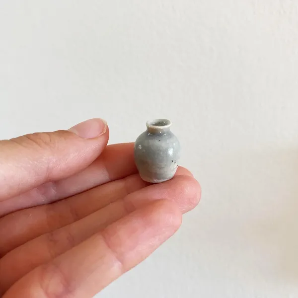 Tilly Slight, Pale blue I, 2020